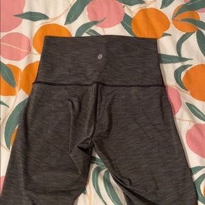 Lululemon Wunder Under leggings!
